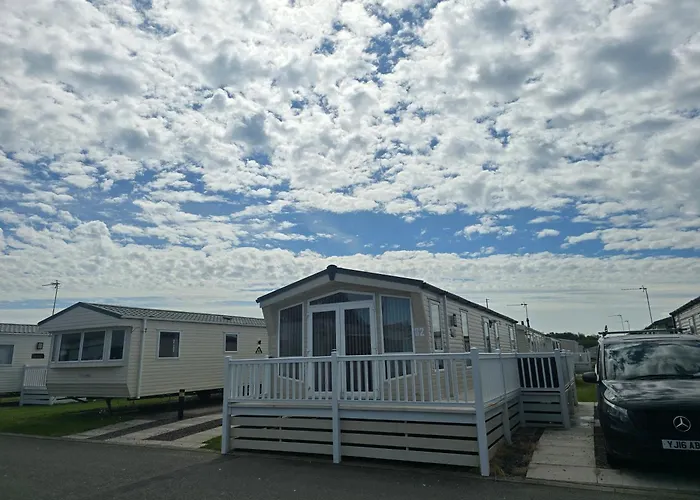 Modern Caravan Robin Hood Rhyl