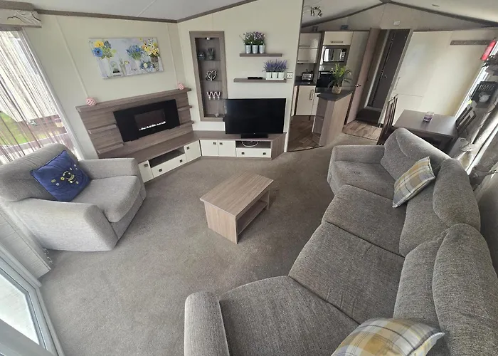 Modern Caravan Robin Hood Rhyl