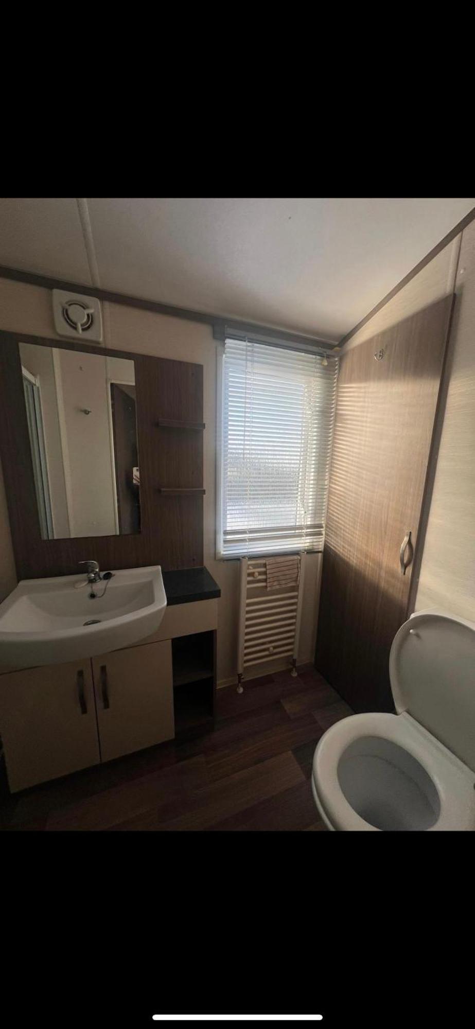 Modern Caravan Robin Hood Apartment
