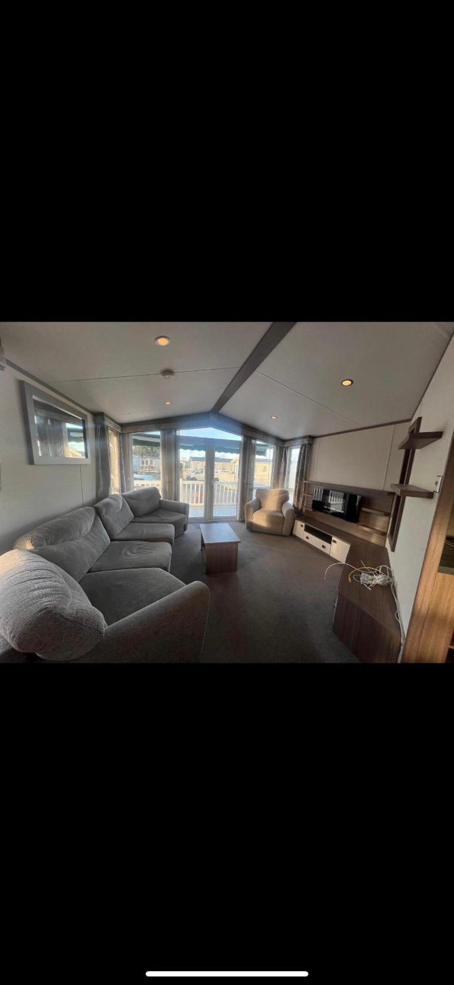 Apartment Modern Caravan Robin Hood